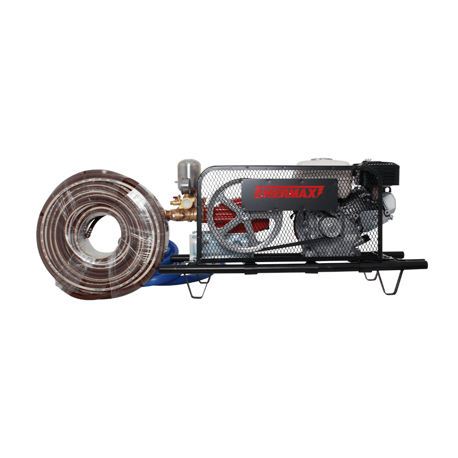 FUMIGADORA ENERMAX 5.5HP - 40L/M  3 PISTONES